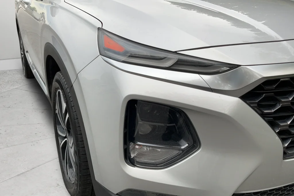 Used 2019 Silver Hyundai Limited image 30