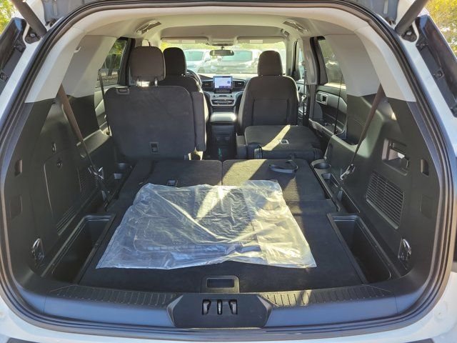 Used 2023 White Metallic Ford XLT image 11