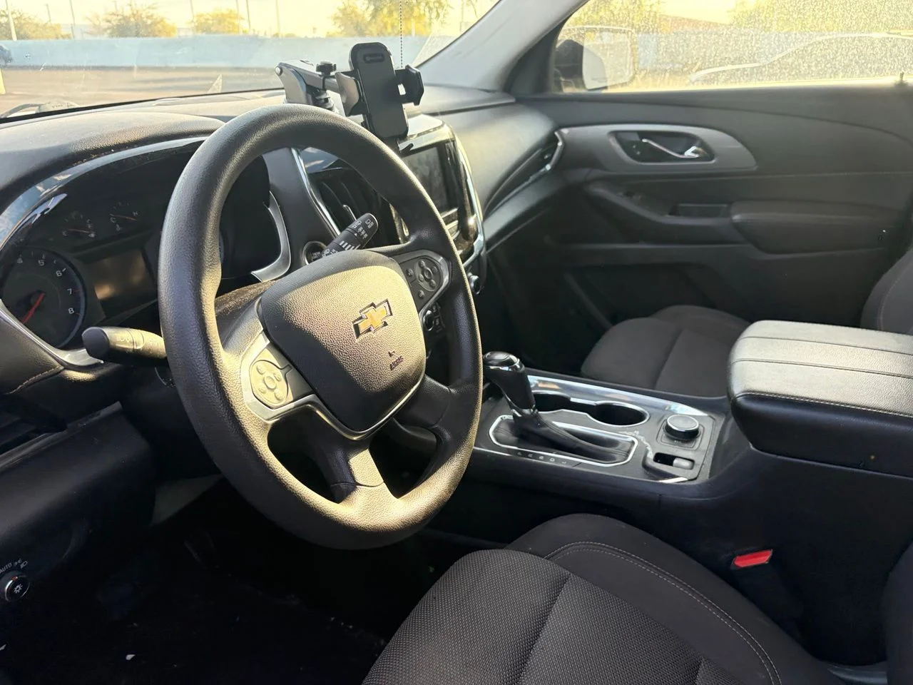Used 2020 Summit White Chevrolet LS image 9