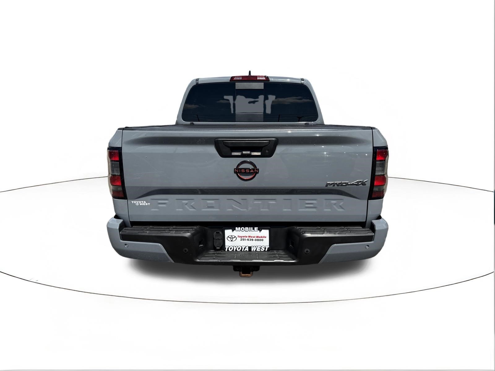 Used 2023 Boulder Gray Pearl Nissan PRO-4X image 4