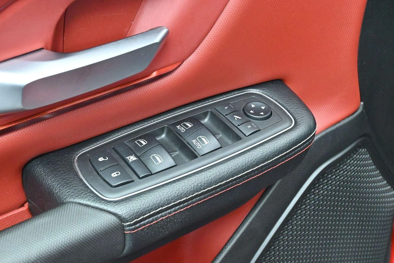 Used 2019 Flame Red Ram Rebel image 10