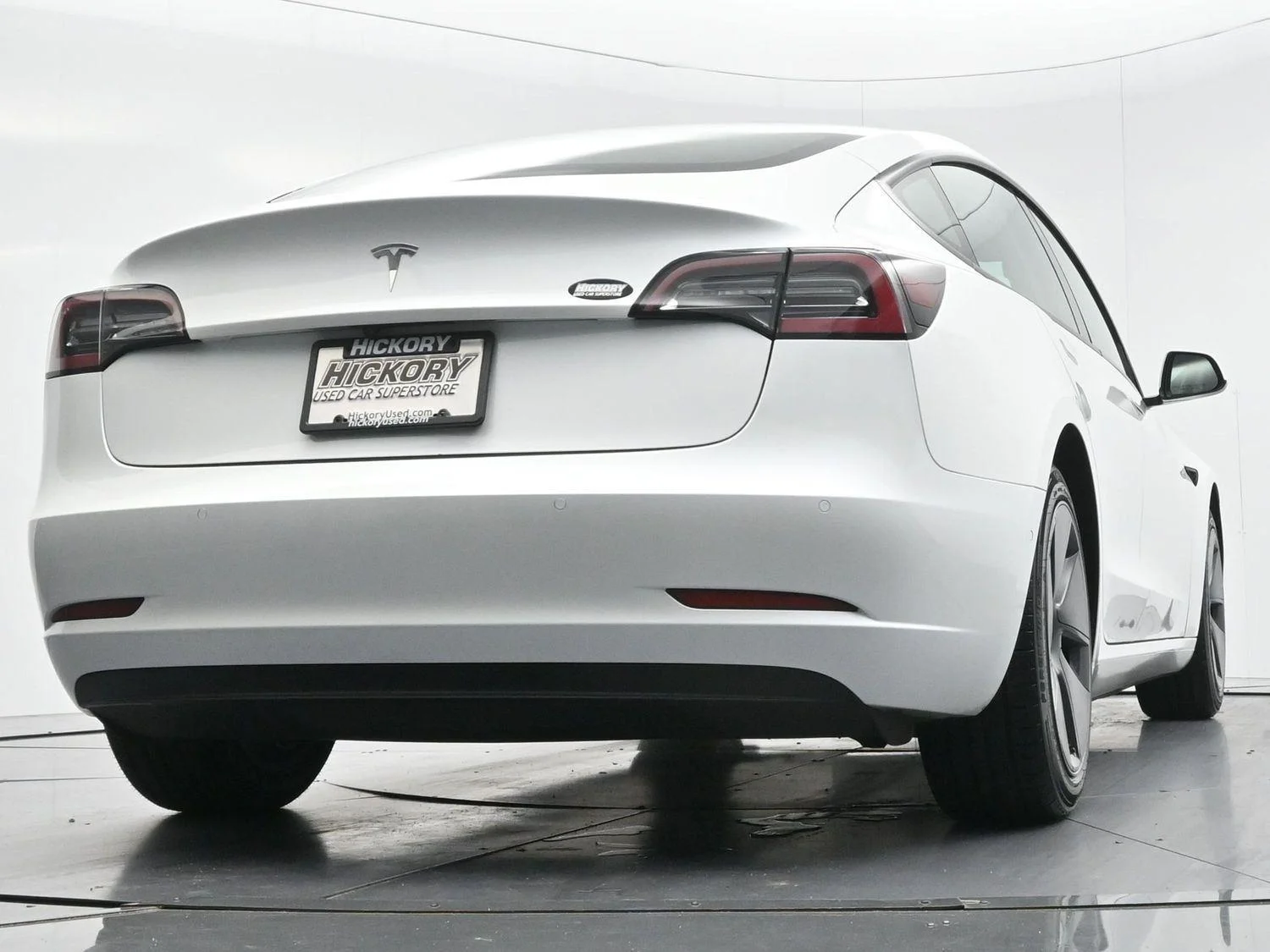 Used 2021 Pearl White Multi-Coat Tesla Standard Range Plus image 48