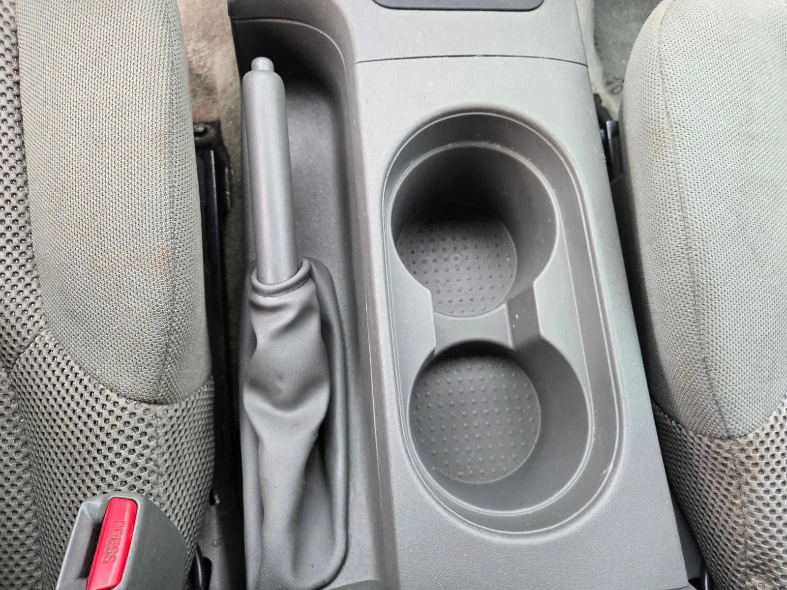 Used 2016  Nissan SV image 18