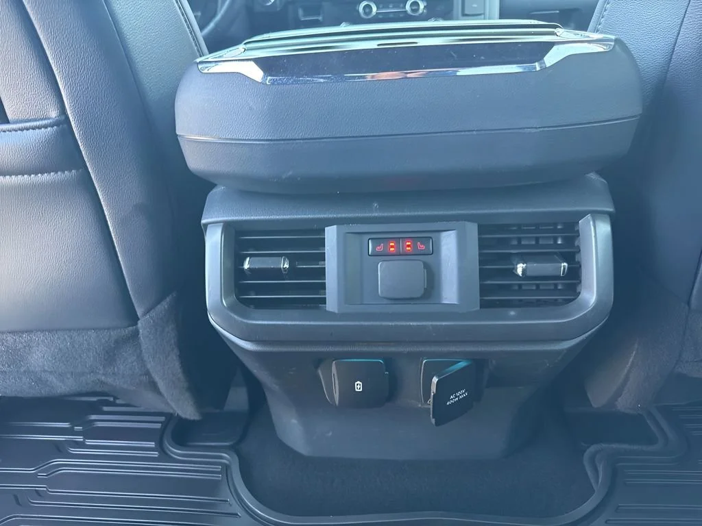 Used 2024 Black Ford LARIAT image 31