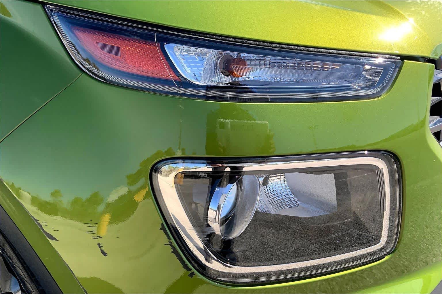 Used 2023 Green Apple Hyundai SEL image 27