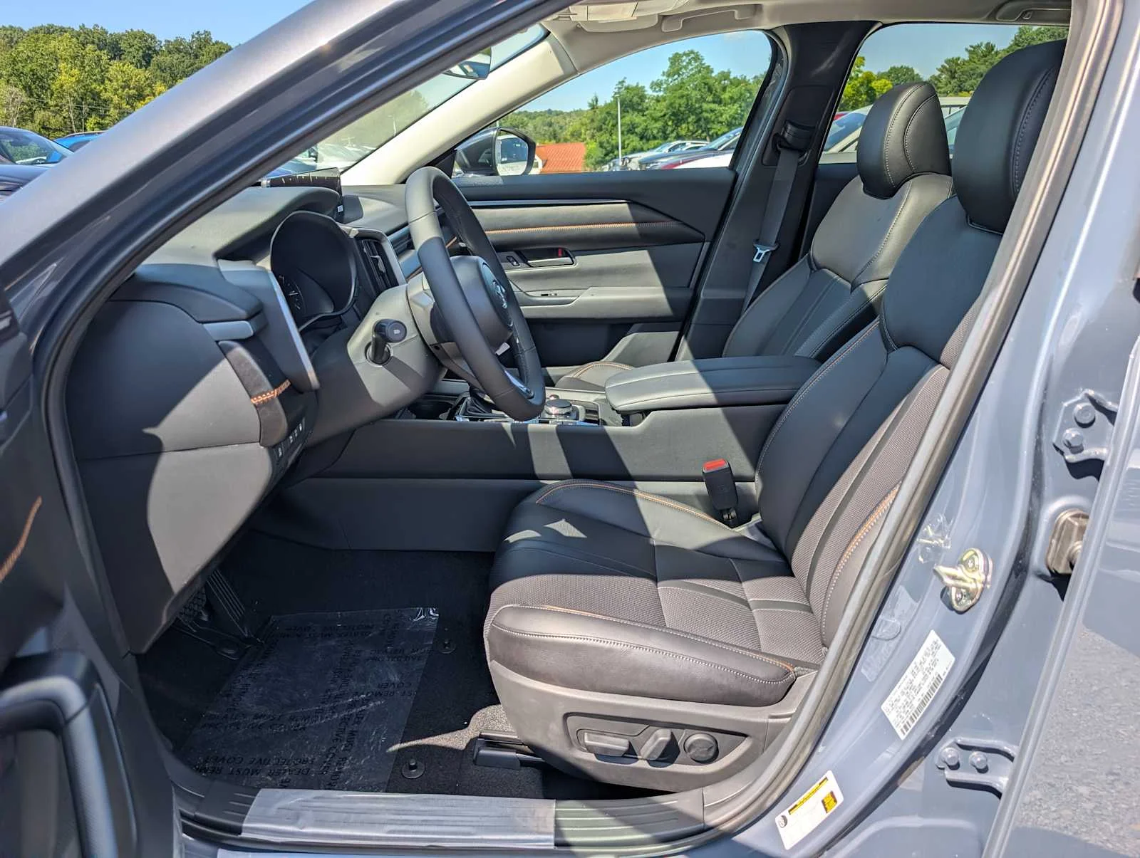 New 2026 Polymetal Gray Metallic Mazda Premium image 4