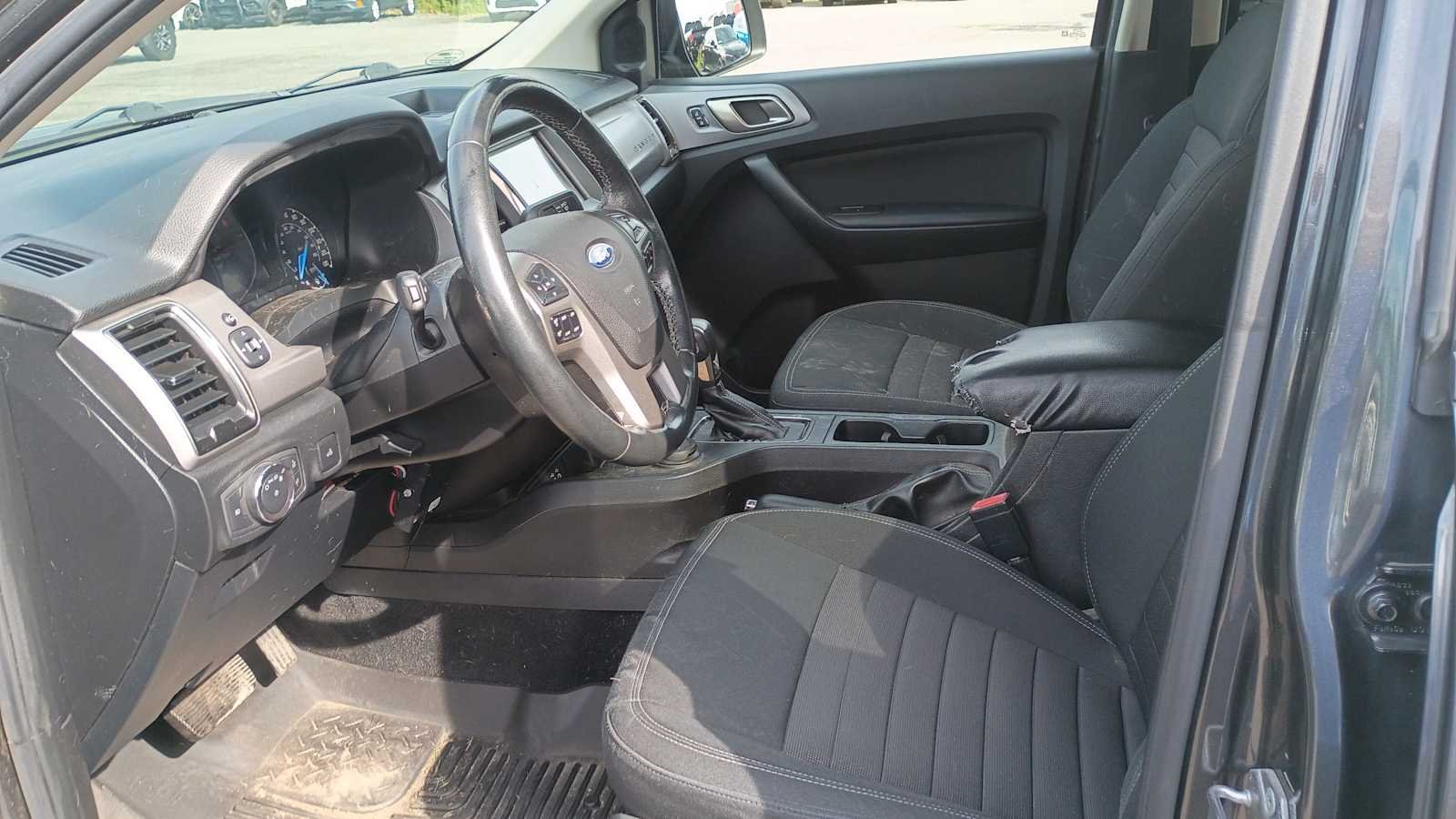 Used 2019 Magnetic Metallic Ford XLT image 5