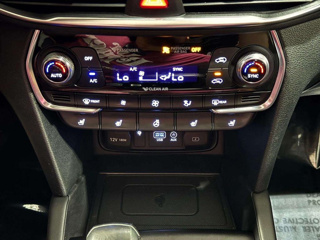 2020 Hyundai Santa Fe Limited - Photo 18