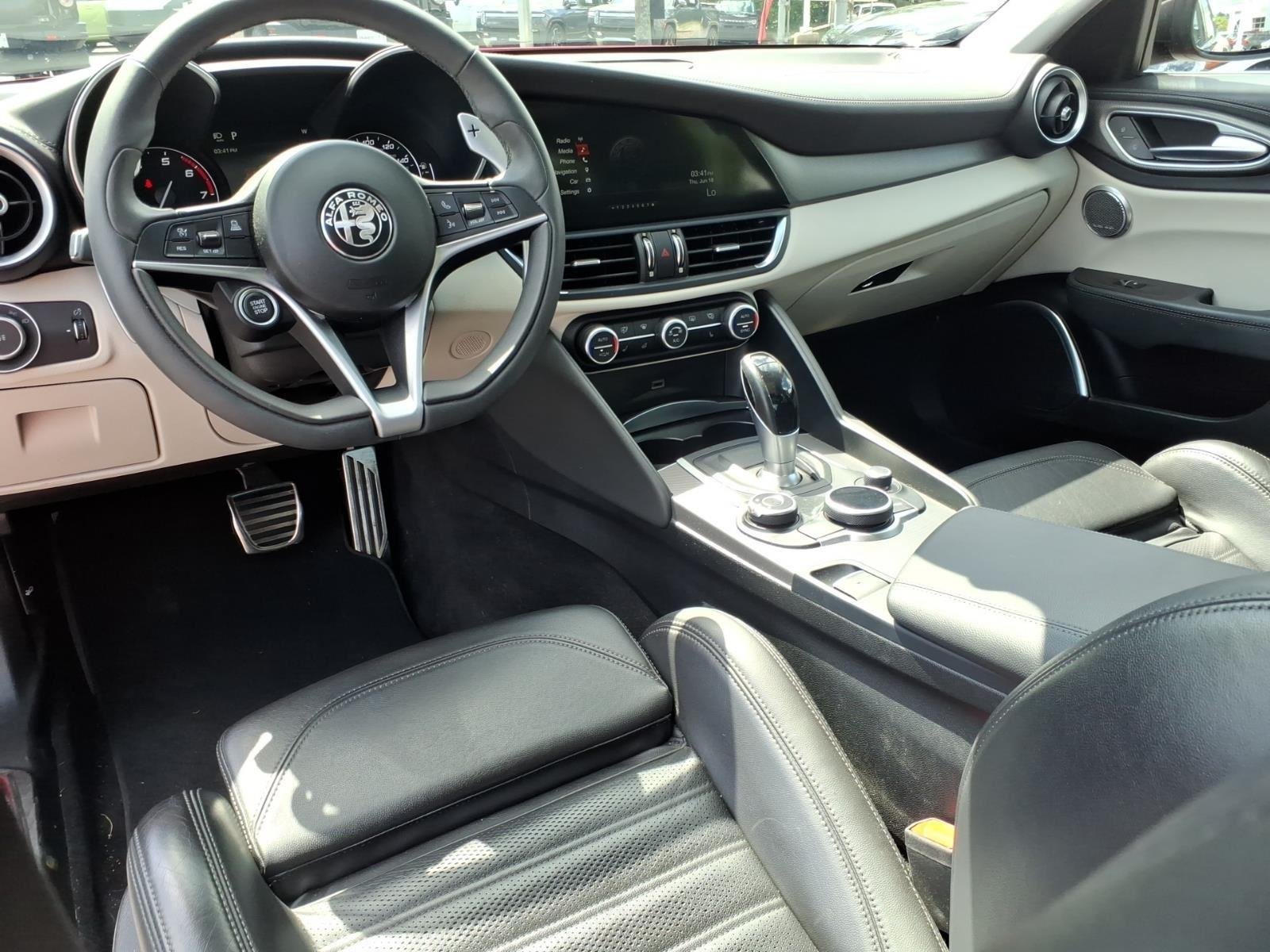 Used 2019 ROSSO COMPETIZIONE TRI-COAT Alfa Romeo TI image 21