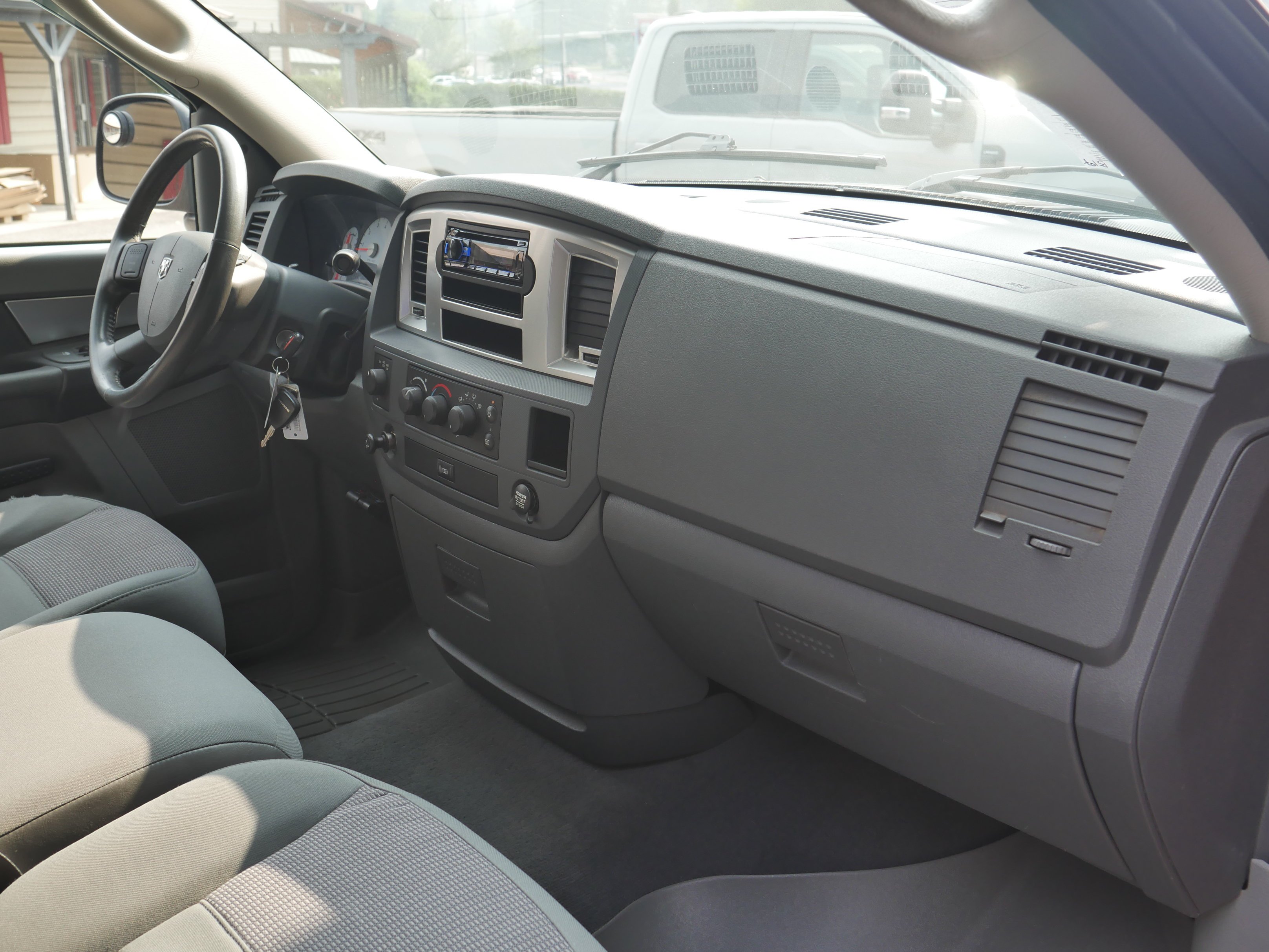 Used 2007 Sunburst Orange Pearl Dodge SLT image 18