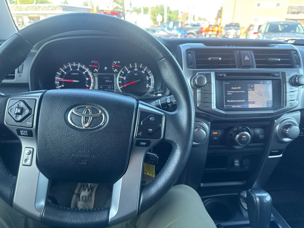 Certified Used 2018 Classic Silver Metallic Toyota SR5 image 19