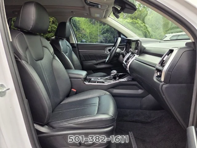 Used 2023 White Kia SX image 23