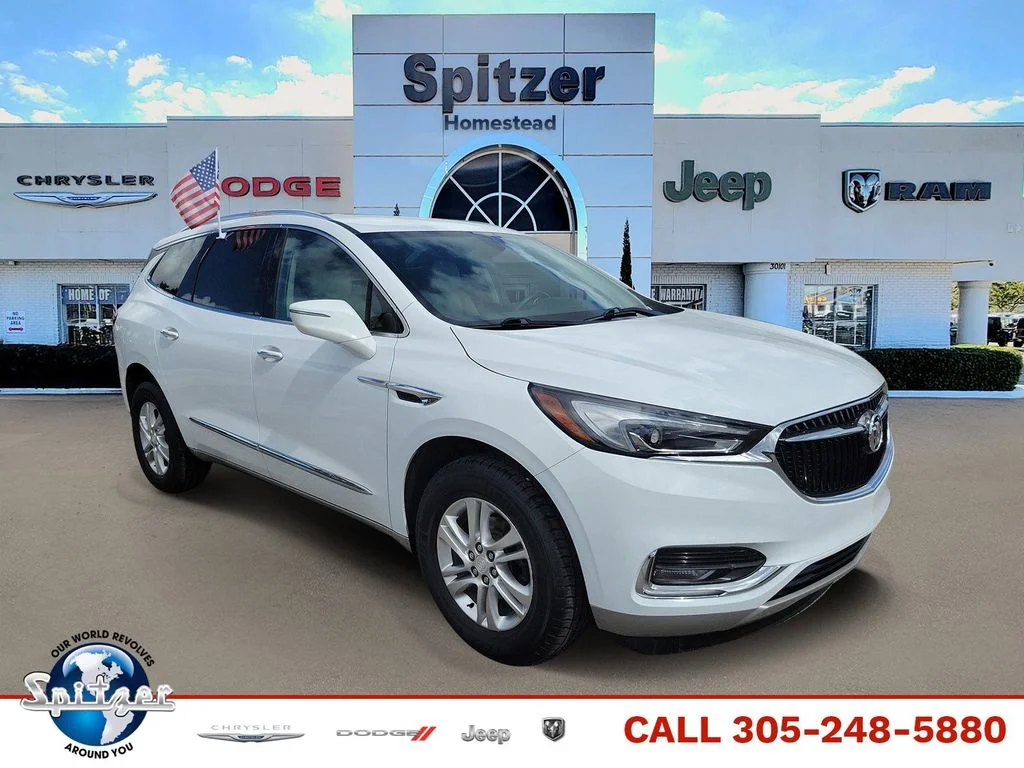 2021 Buick Enclave Essence's photo