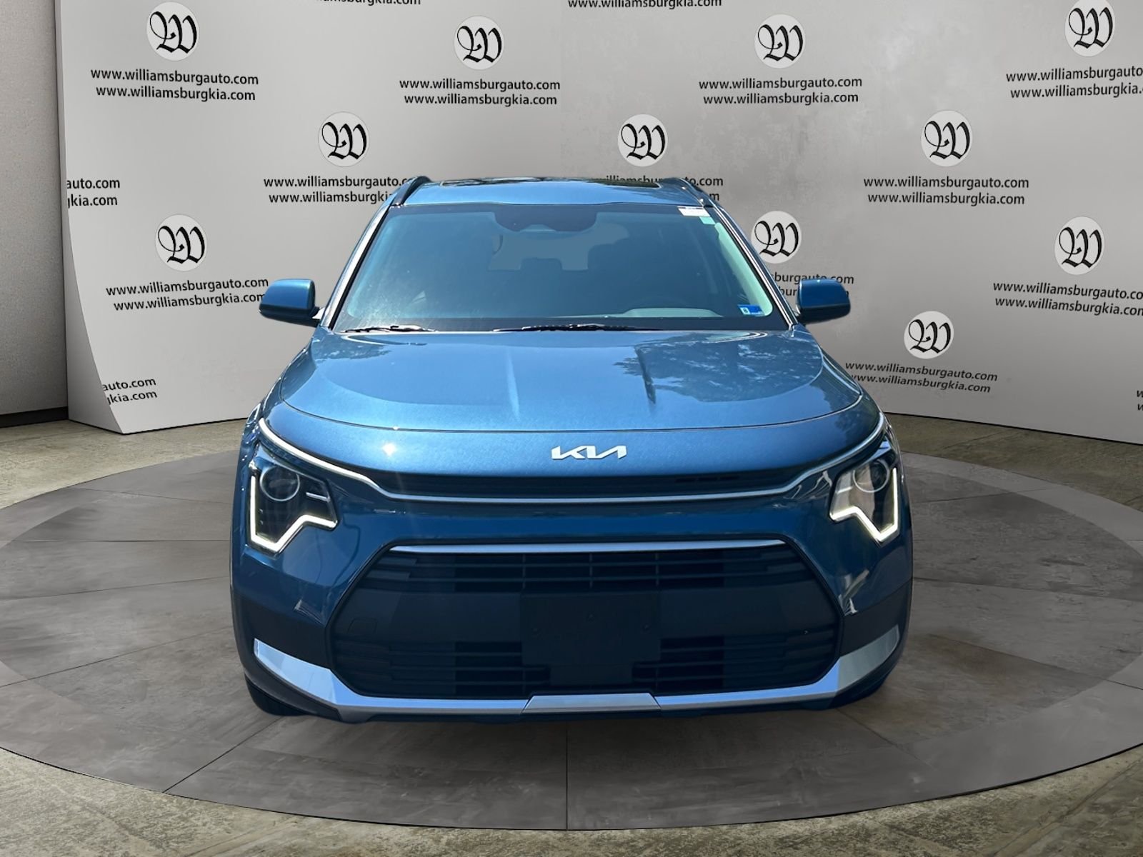 New 2026 Mineral Blue Kia EX image 8