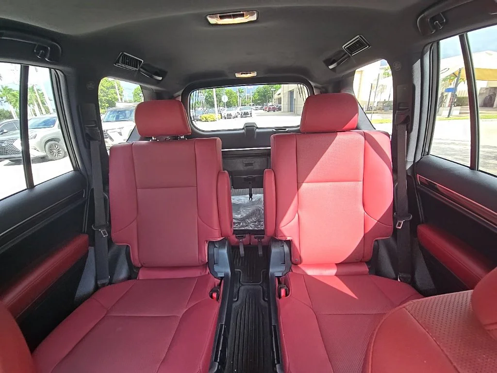 Certified Used 2023 White Lexus 460 image 20
