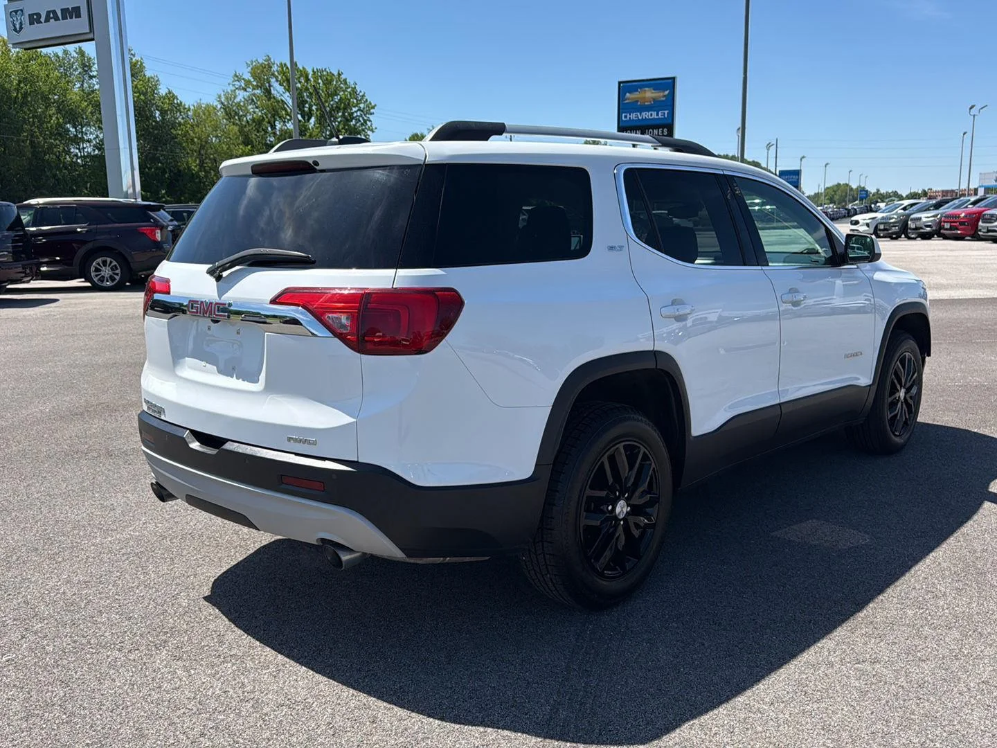 Used 2019 Summit White GMC SLT image 16