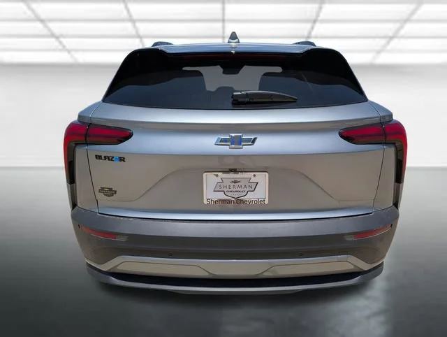 New 2026 Sterling Gray Metallic Chevrolet LT image 28