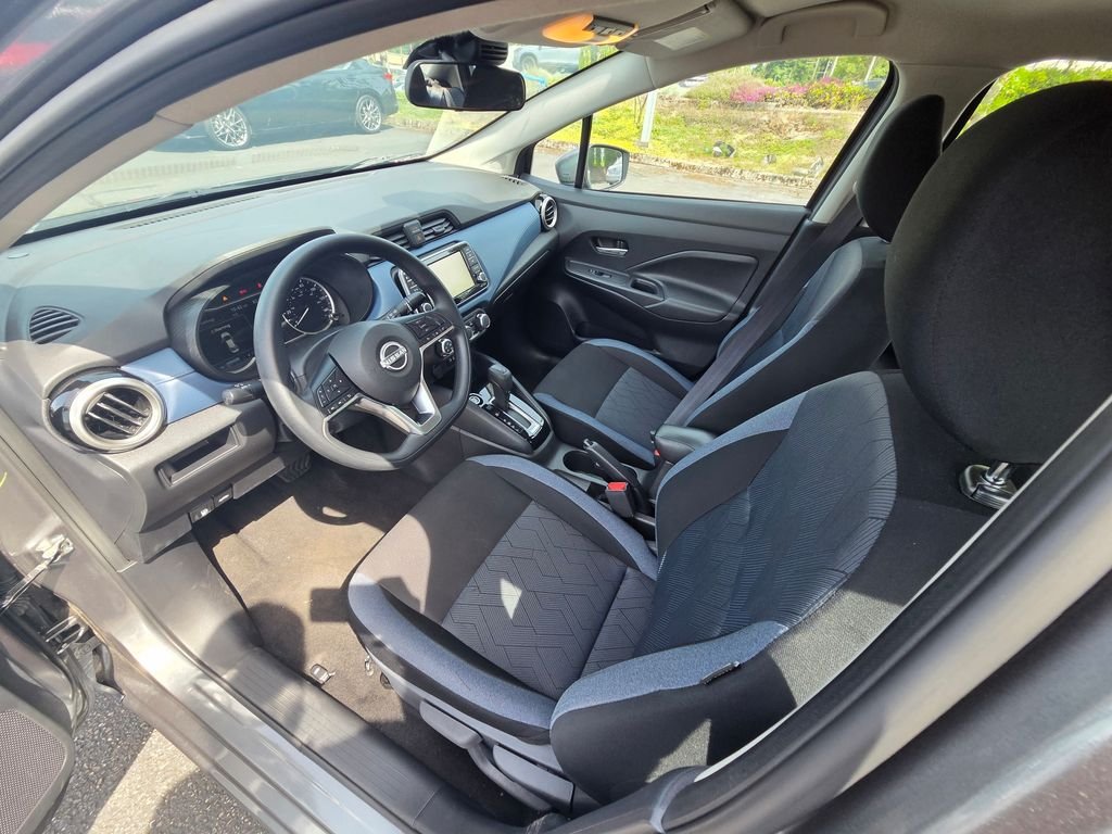 2025 Nissan Versa Sedan SV - Photo 12