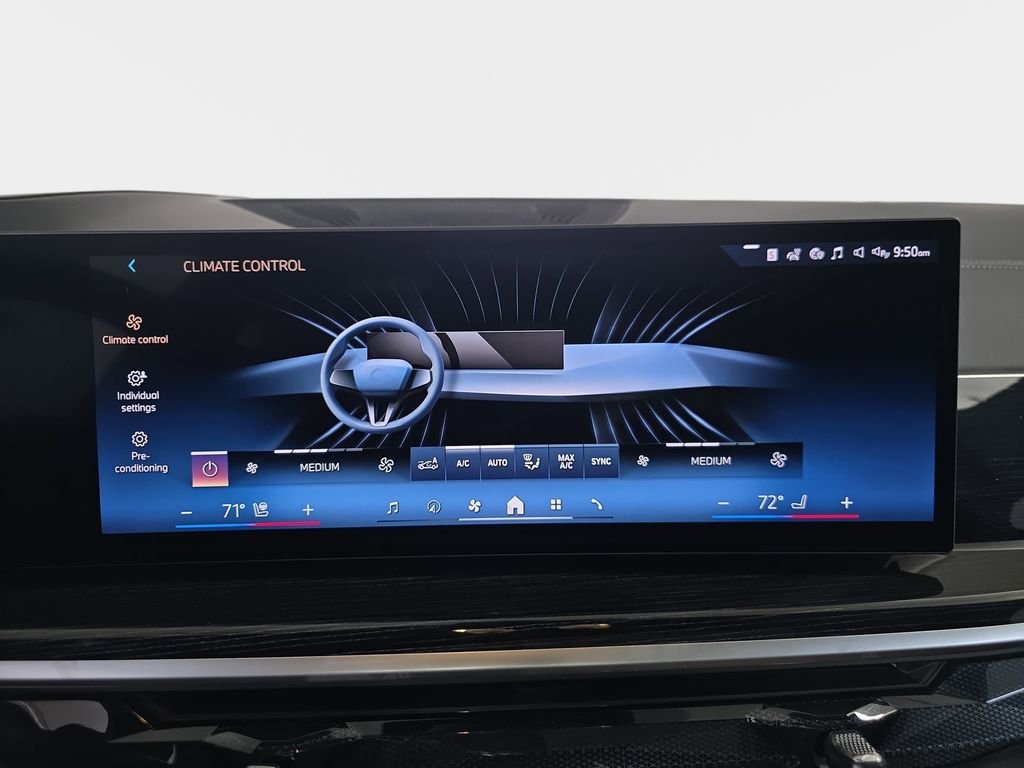 New 2026 Manhattan Green Metallic BMW sDrive40i image 18