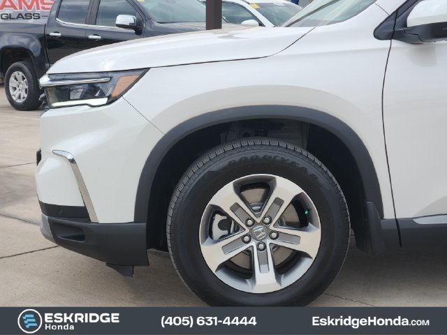 Certified Used 2024  Honda EX-L image 8