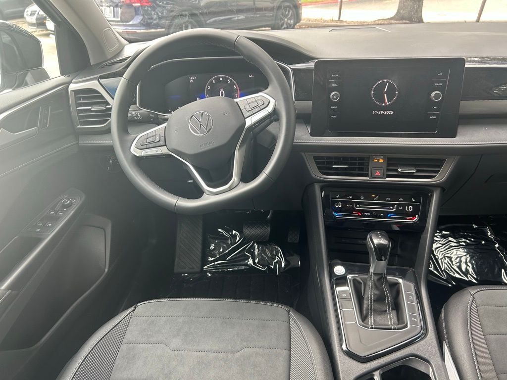 New 2026 White Volkswagen 1.5T SE Black image 6