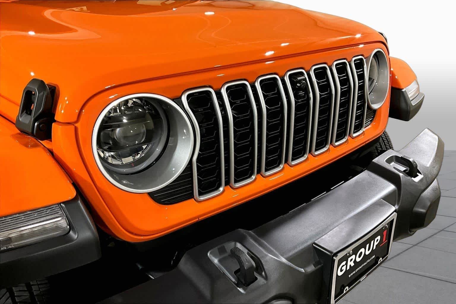 Used 2025 Joose Jeep Sahara image 30