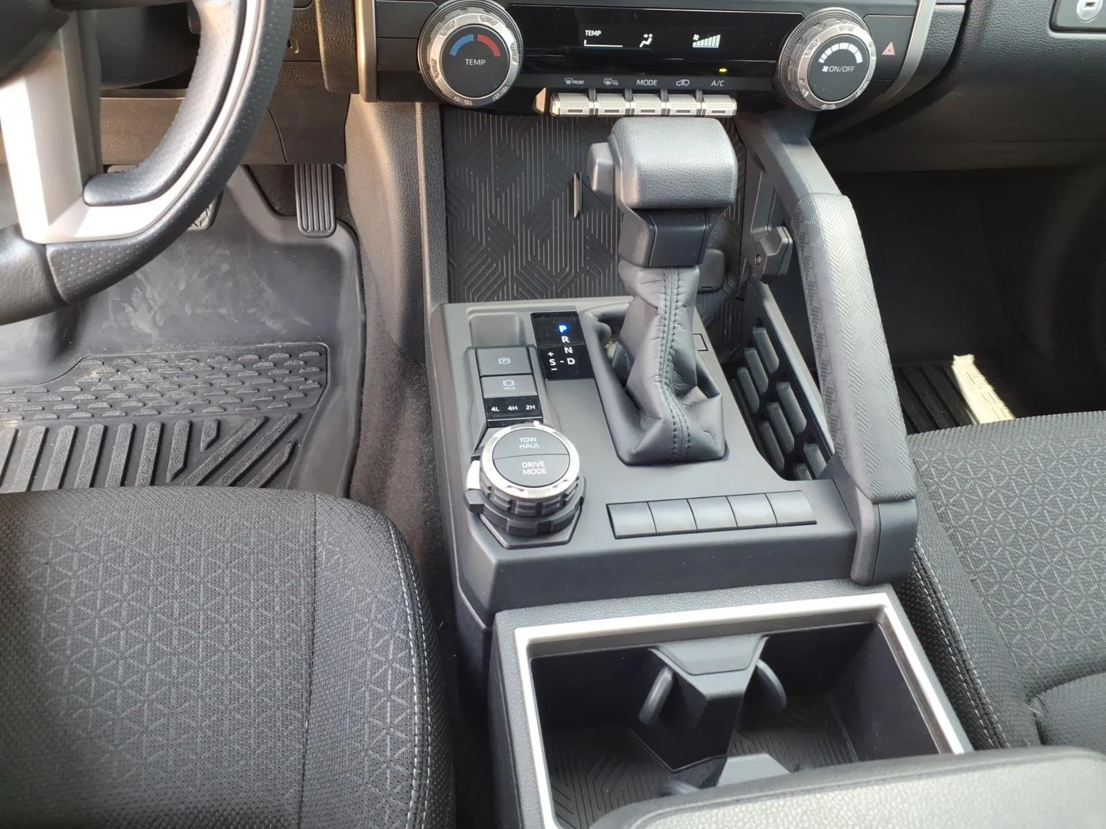Certified Used 2025 Ice Cap Toyota SR5 image 15