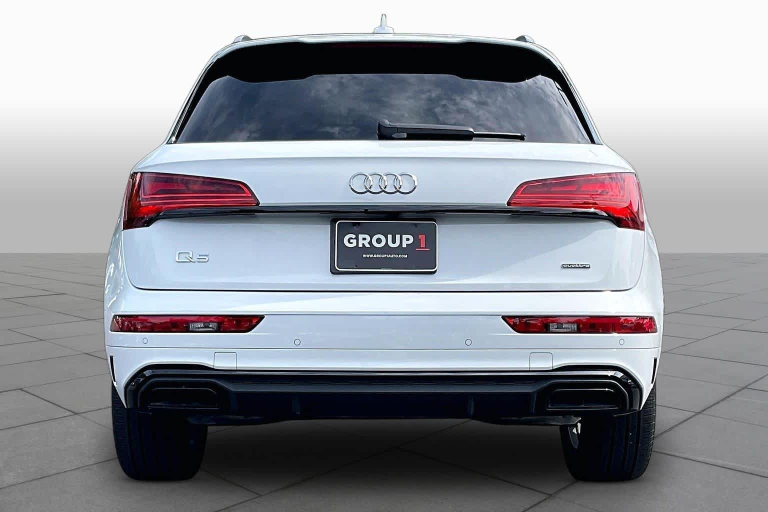 Used 2025 Glacier White Metallic Audi S line Premium image 4