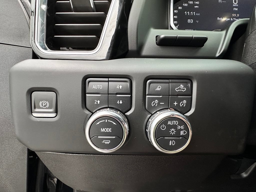 Used 2024 Onyx Black GMC Denali image 38