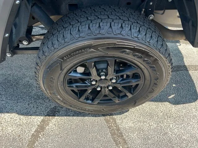 Used 2023 Gray Jeep Sport S image 14