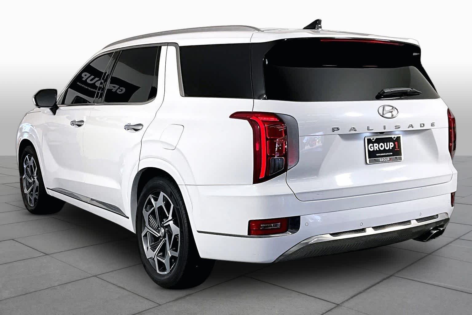 Used 2022 Hyper White Hyundai Calligraphy image 9