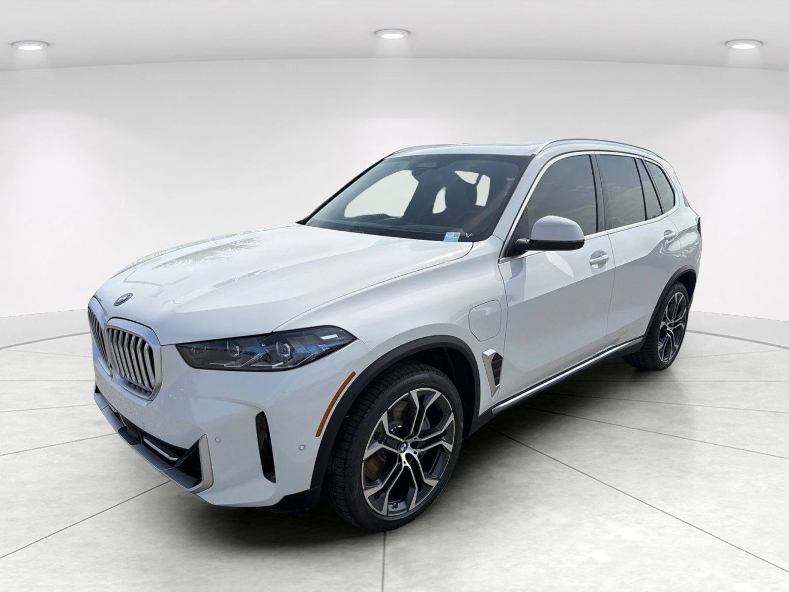 New 2026 Alpine White BMW xDrive50e image 8