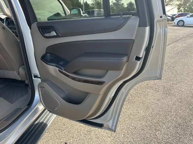 Used 2018 Silver Chevrolet LT image 19