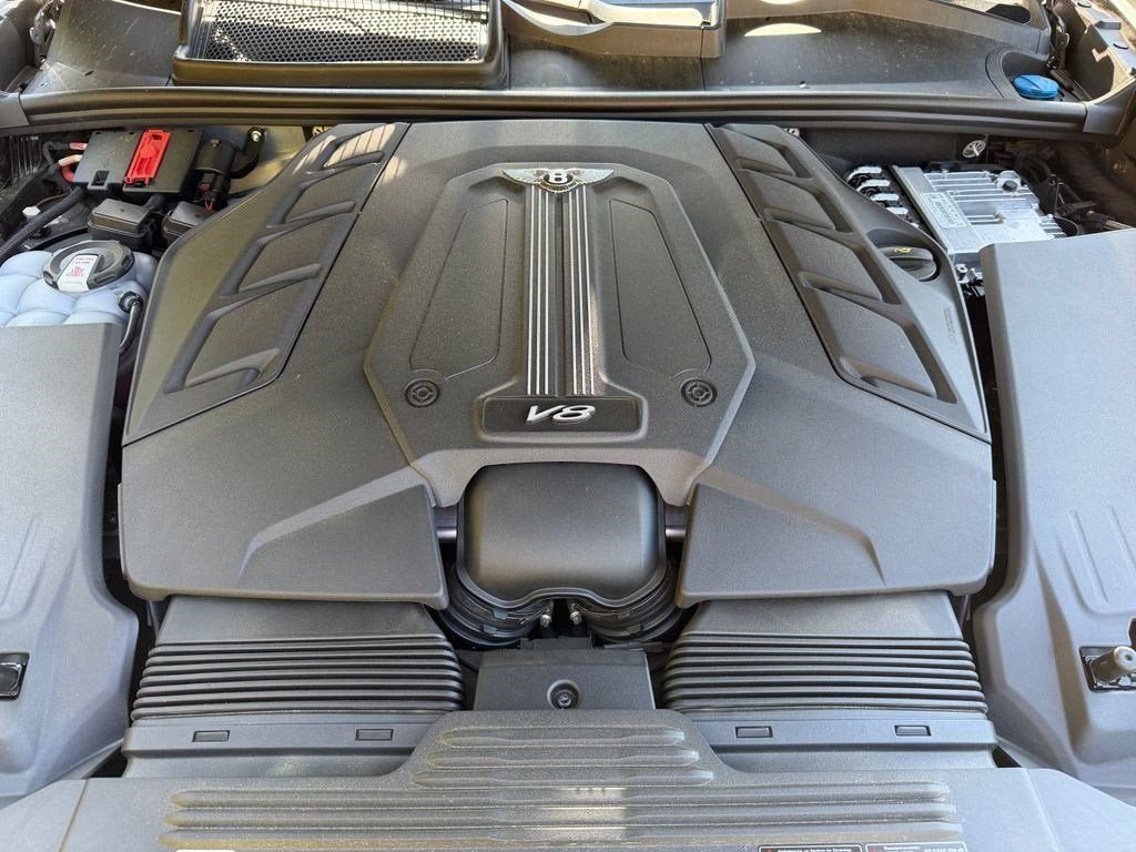Used 2025 Gravity Gray Bentley Azure image 13