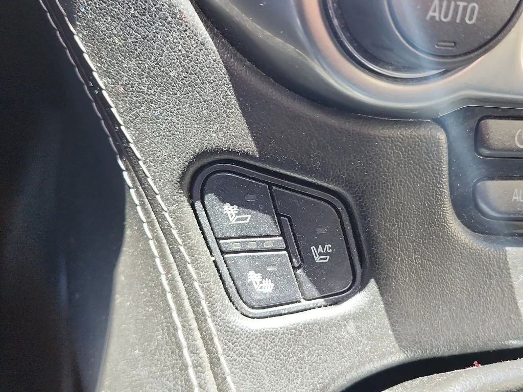 Used 2015 Summit White Chevrolet LTZ image 30
