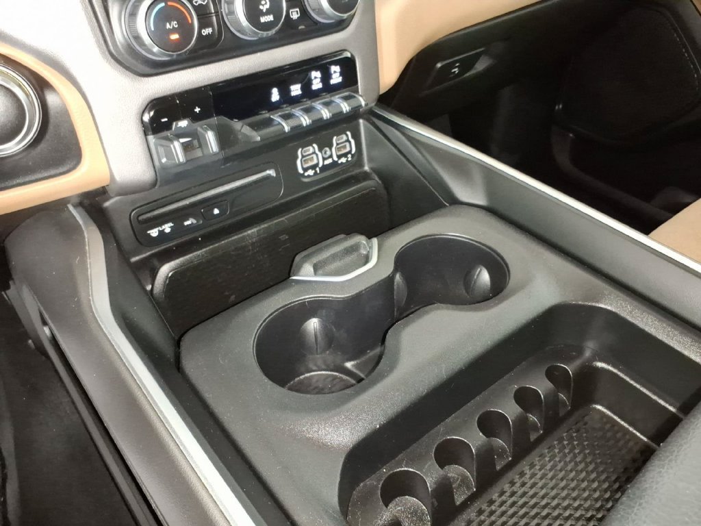 Used 2019 Brown Ram Big Horn/Lone Star image 21