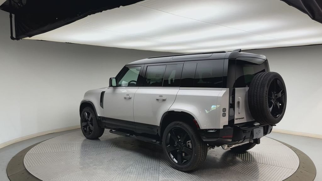New 2026 Borasco Grey Land Rover X-Dynamic SE image 4