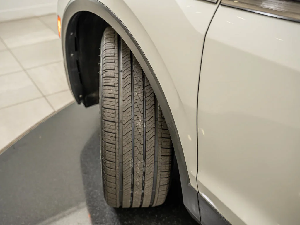 Used 2023 Opal White Volkswagen 2.0T SE image 50