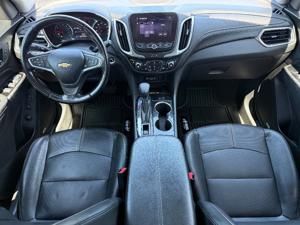 Used 2022 Silver Ice Metallic Chevrolet Premier image 20