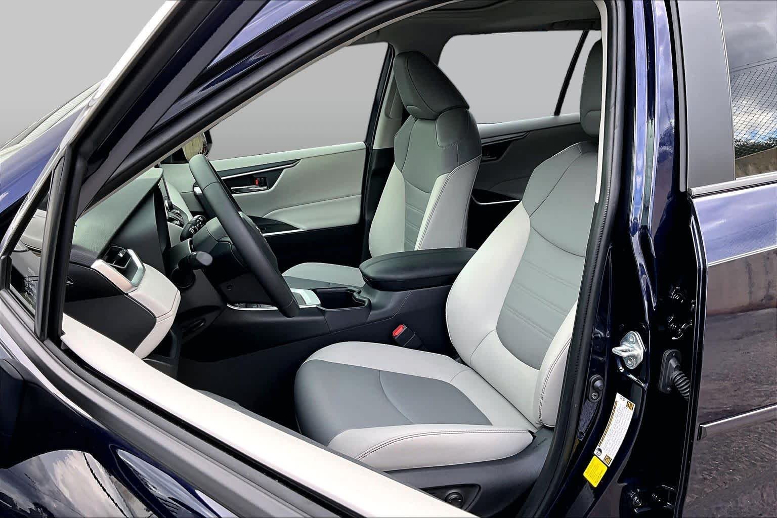 Used 2025 Blueprint Toyota Hybrid XLE Premium image 10