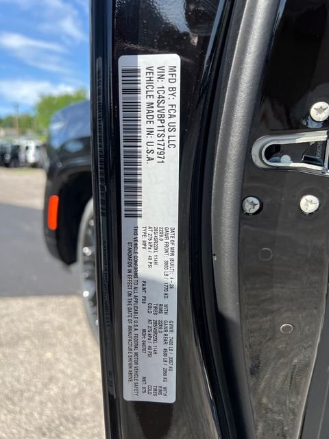 New 2026 High Gloss Black Exterior Paint Jeep Limited Reserve image 35