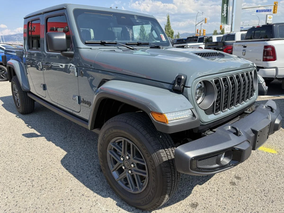 New 2026 Dark blue Jeep Sport S image 9
