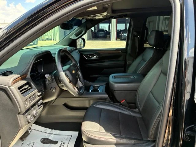 Used 2023 Black Chevrolet High Country image 7