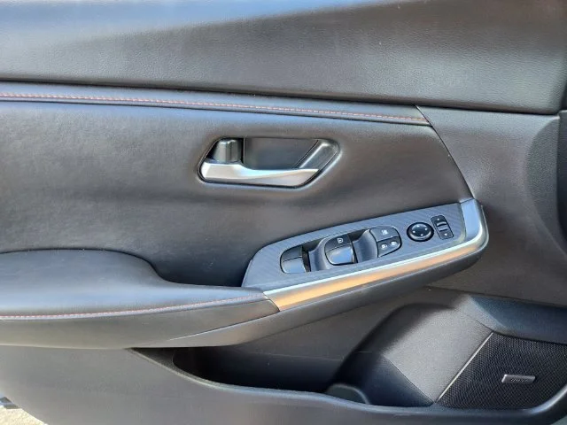Used 2025 Gray Nissan SR image 36