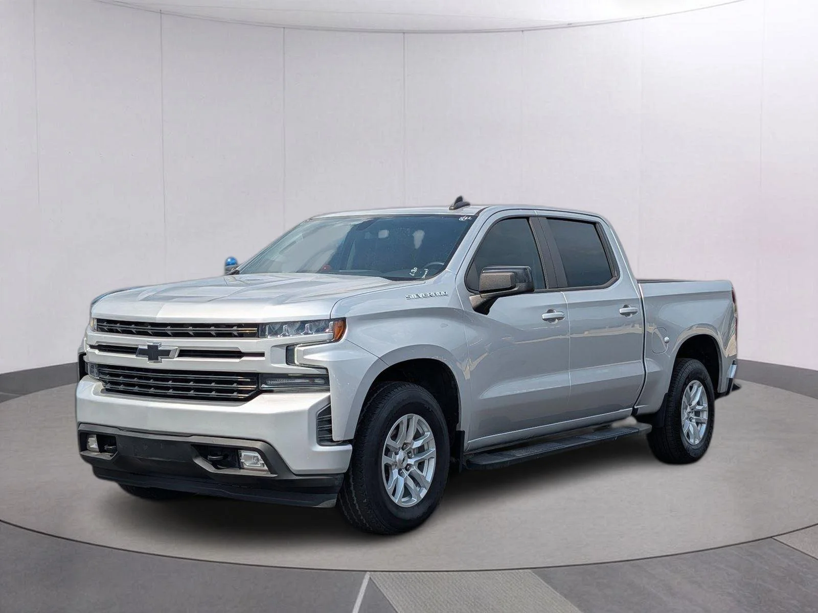 Used 2021 Silver Ice Metallic Chevrolet RST image 1
