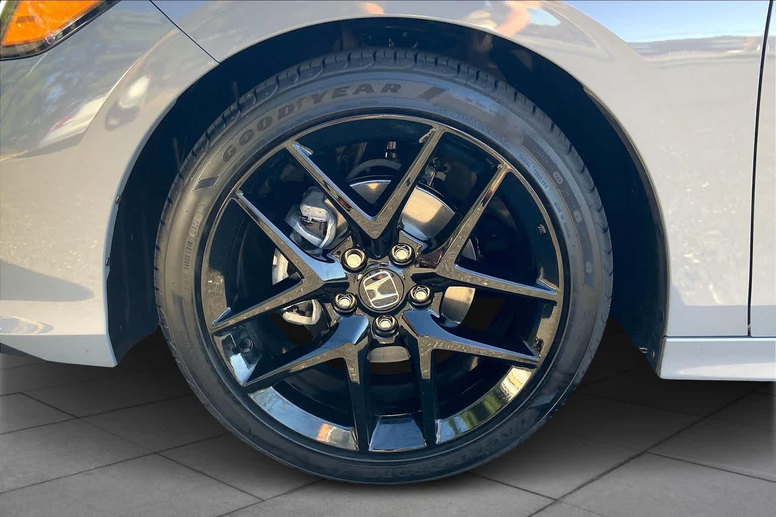 Certified Used 2025 Urban Gray Pearl Honda Sport image 11