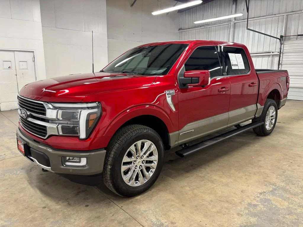 Used 2025 Red Ford King Ranch image 4