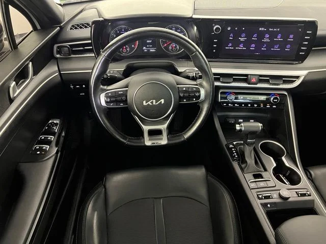 Used 2023 White Kia GT-Line image 27