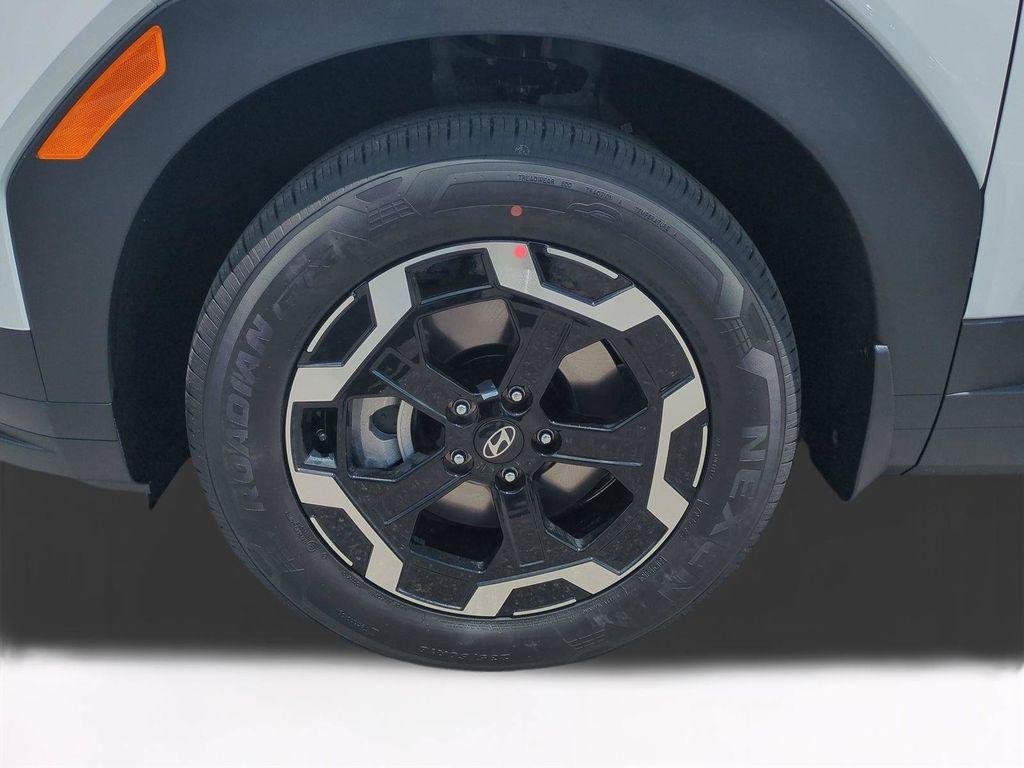 New 2027 White Hyundai SEL FWD image 11