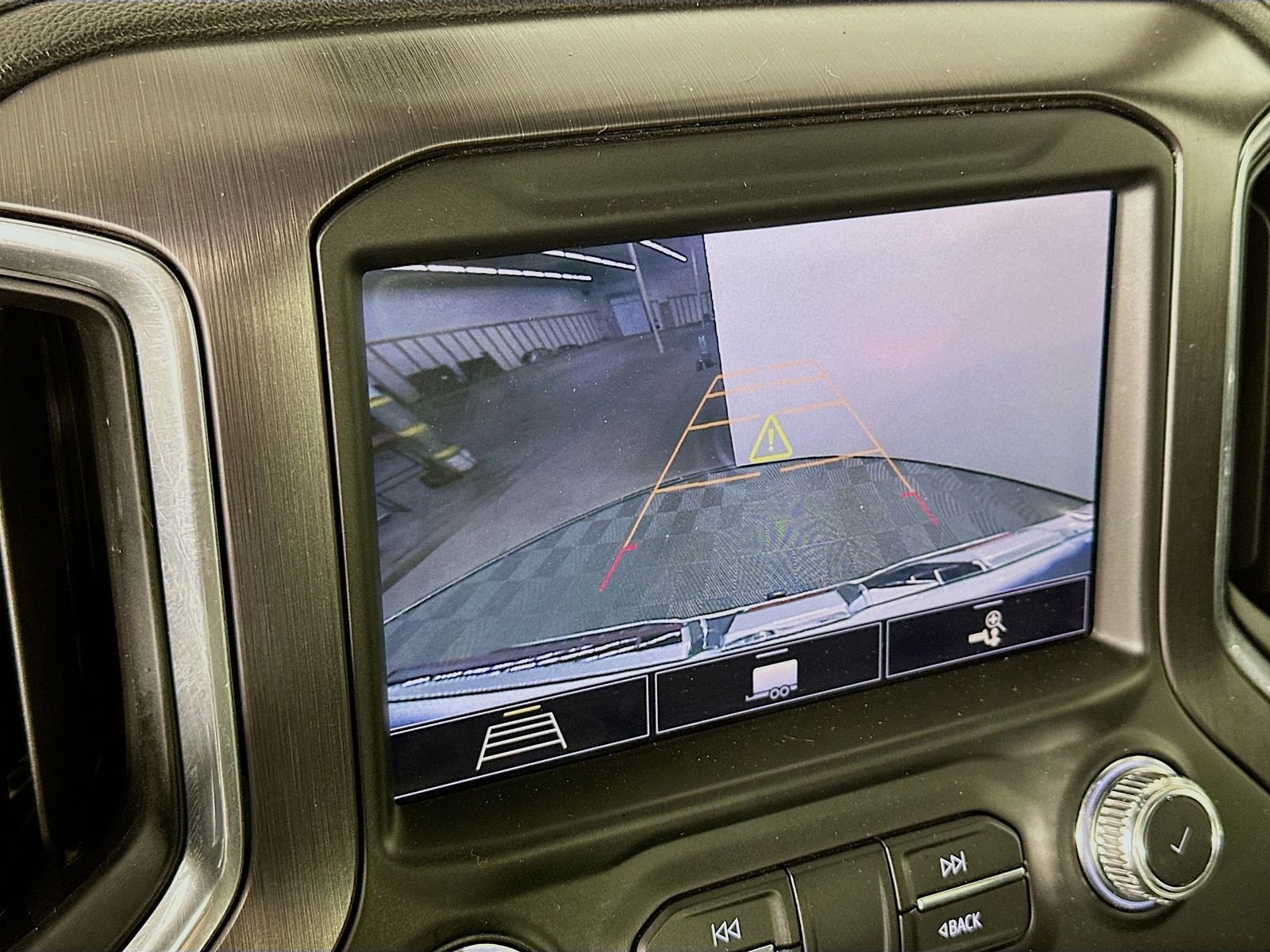 Used 2020 Summit White GMC AT4 image 17